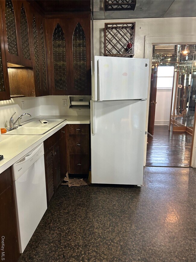 Building Photo - 125 W Hoffman Ave