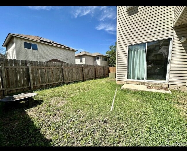 Building Photo - 10142 Amber Flora Dr