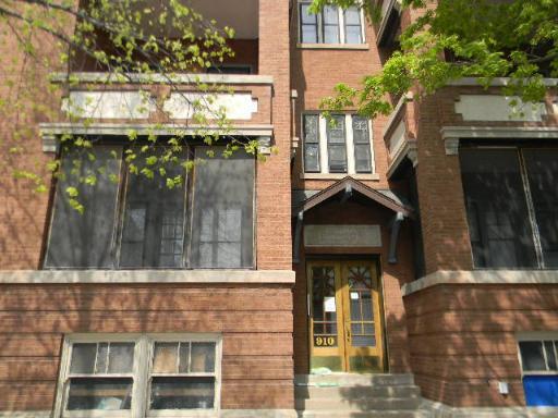 Building Photo - 3 bedroom in Chicago IL 60613