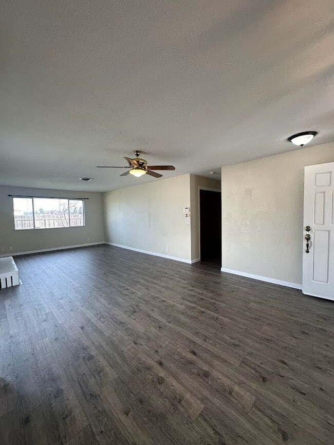 Building Photo - New exterior paint!  LVP flooring! Large y...