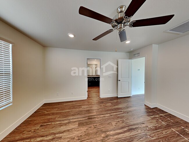 Building Photo - 21566 S 231st Way