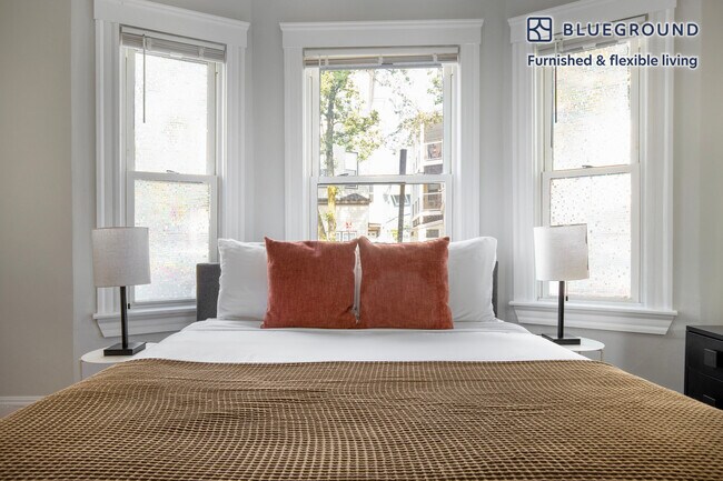 Building Photo - 88 Hampshire St