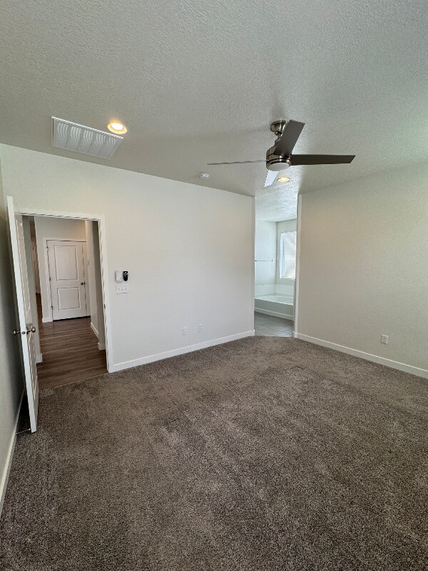 Building Photo - 2957 S 2600 W St