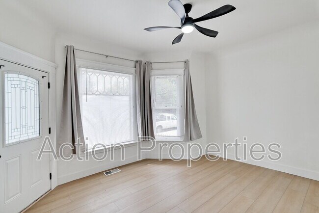 Building Photo - 241 N 12th St