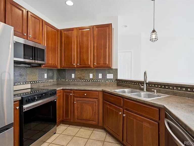 Building Photo - 8999 Apache Plume Dr