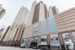 Building Photo - 545 N Dearborn St