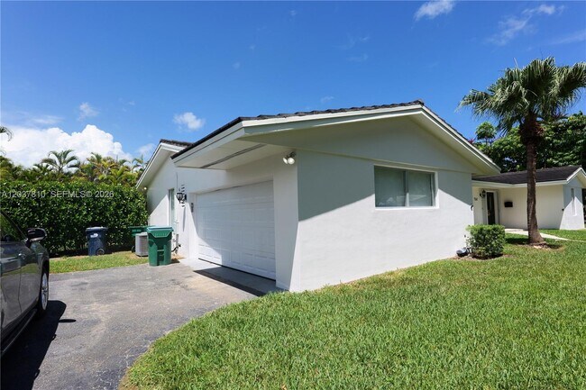 Building Photo - 7361 SW 117th Terrace