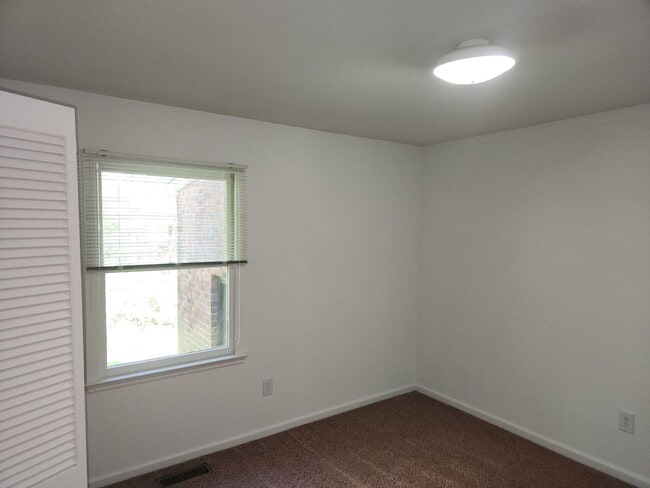 Building Photo - DUPLEX IN PRINCE GEORGE