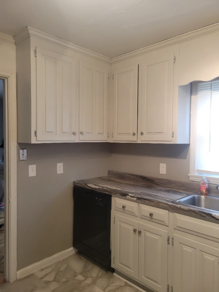 Building Photo - 1620 Old Wilson Rd