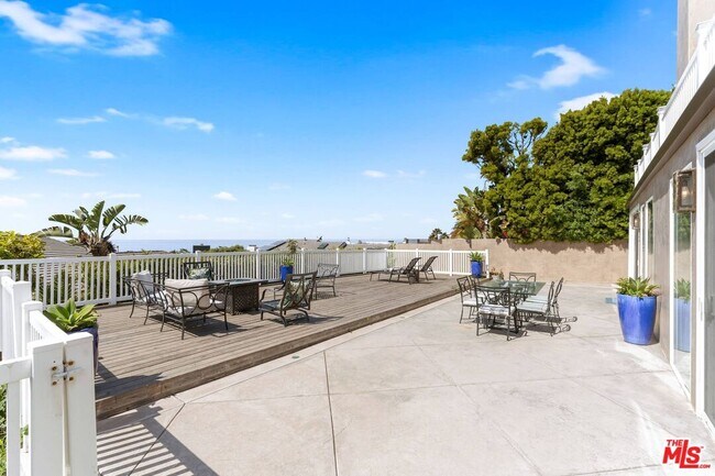 Building Photo - 31518 Broad Beach Rd