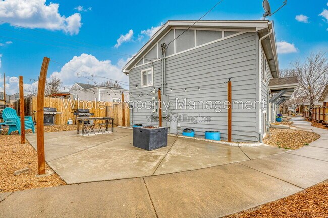 Building Photo - 965 Wolff St