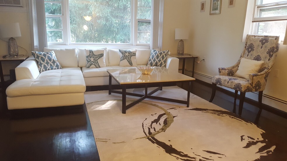 Living room - 1520 Majors Path