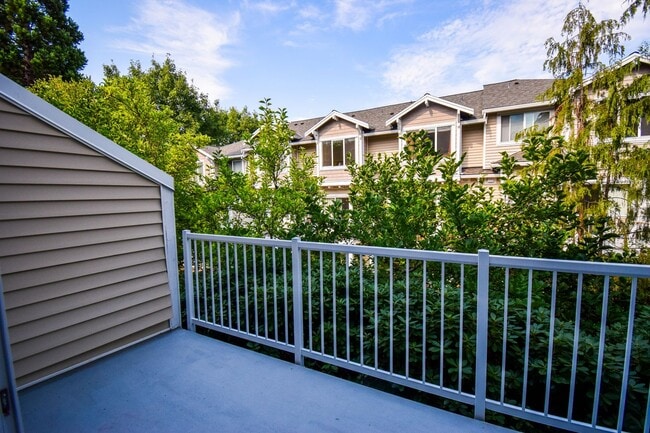Building Photo - Astounding Condo  End Unit, Garage include...