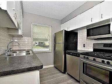 Building Photo - 12332 Park Knoll Dr