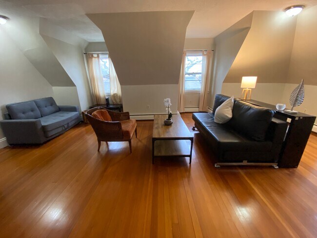 Living Room - 273 Bowen St