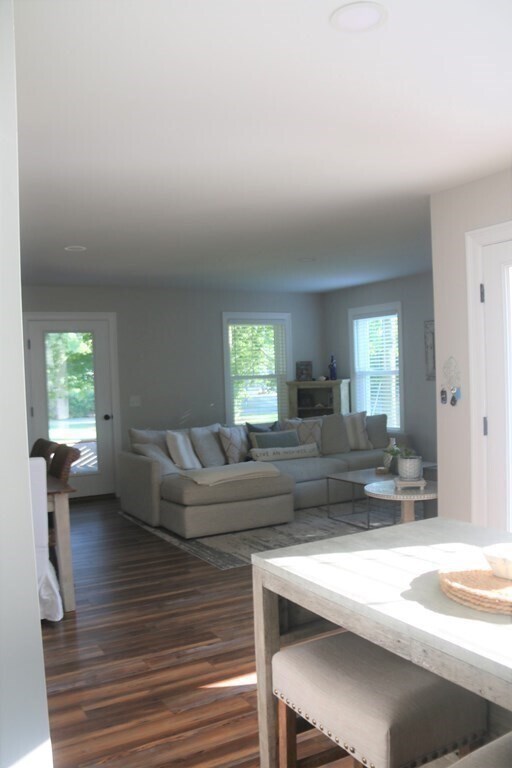 Building Photo - 79 N Main St