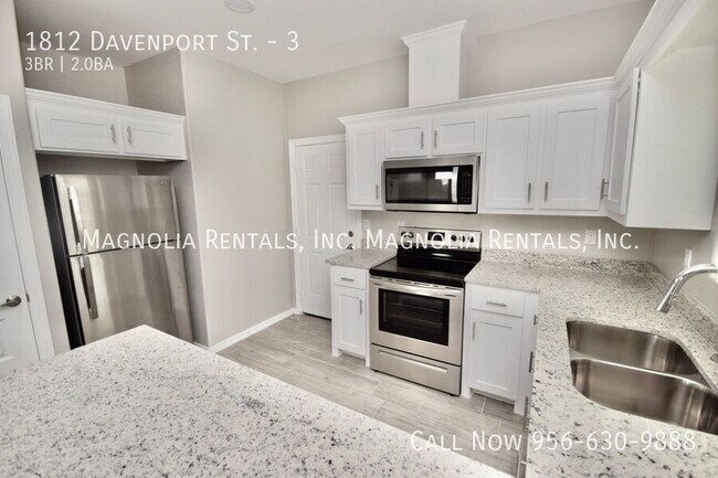 Building Photo - 1812 Davenport St