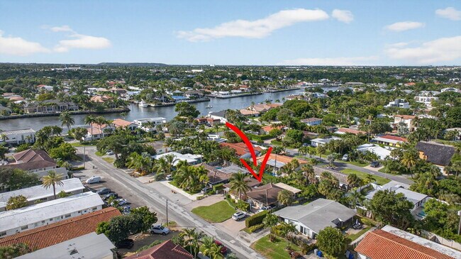 Building Photo - 3207 Marine Dr