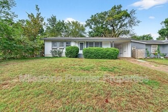 Building Photo - 1112 Redbud Rd