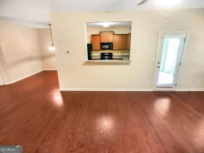 Building Photo - 206 Madison Ave