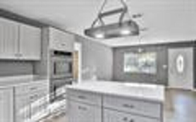 Building Photo - Great Rental