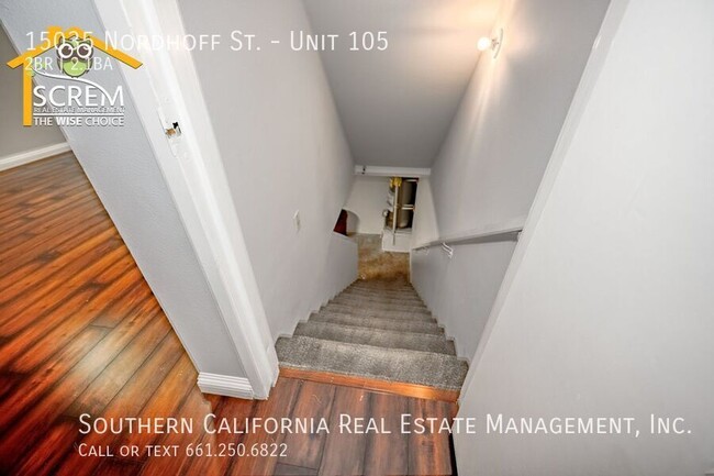 Building Photo - Two Bedroom Townhouse with Dual Master Sui...