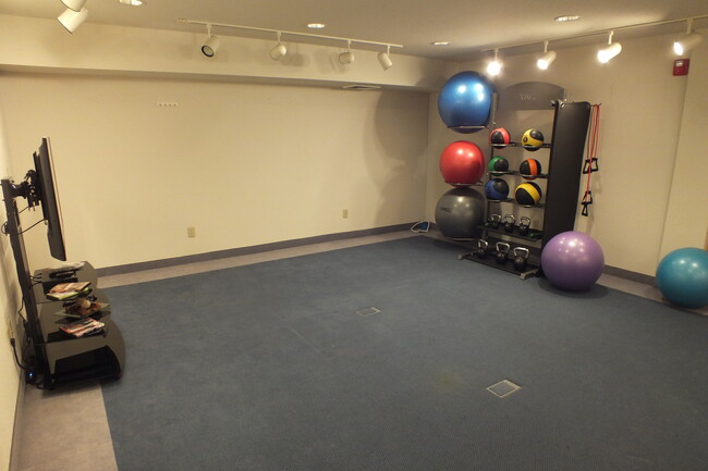 yoga studio - 100 E Main St