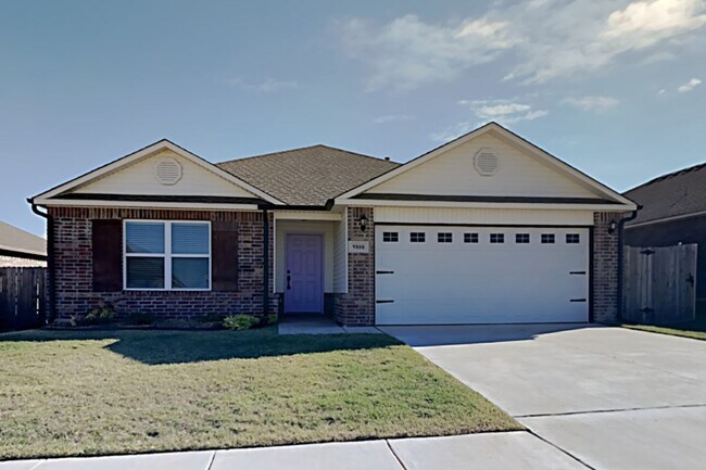 Building Photo - Very Nice 3 Bedroom 2 Bath Home in Yukon Schools