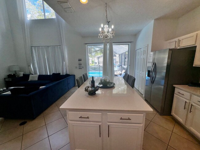 Building Photo - STUNNING Emerald Island Resort 5 bedroom 4...