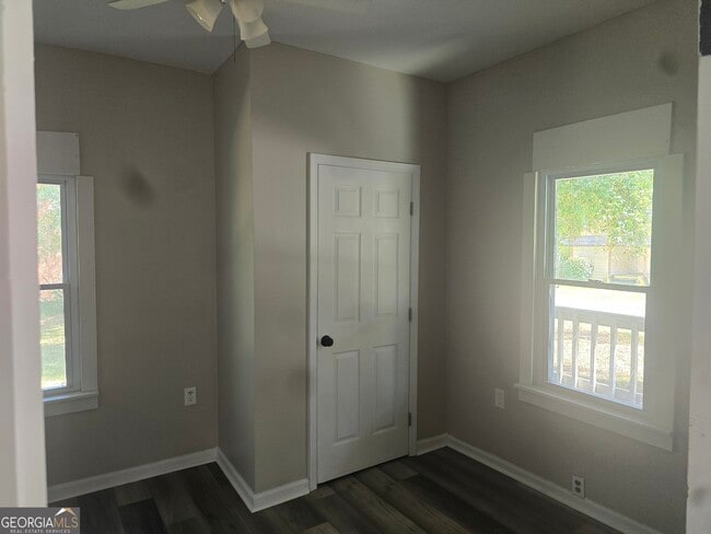 Building Photo - 503 Tennessee St