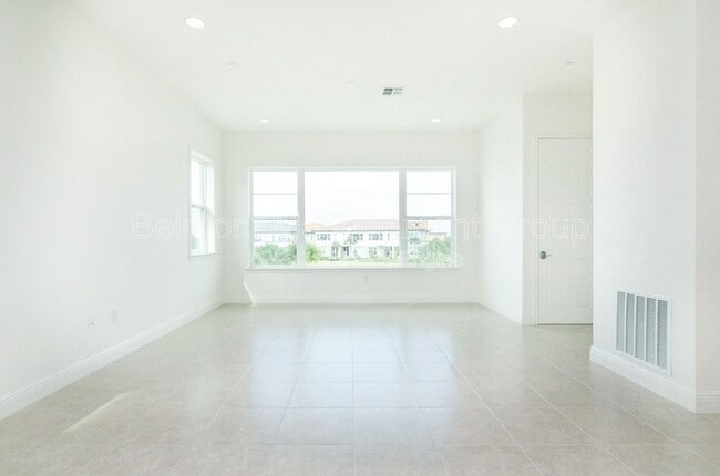 Building Photo - 13557 Larkton Ln