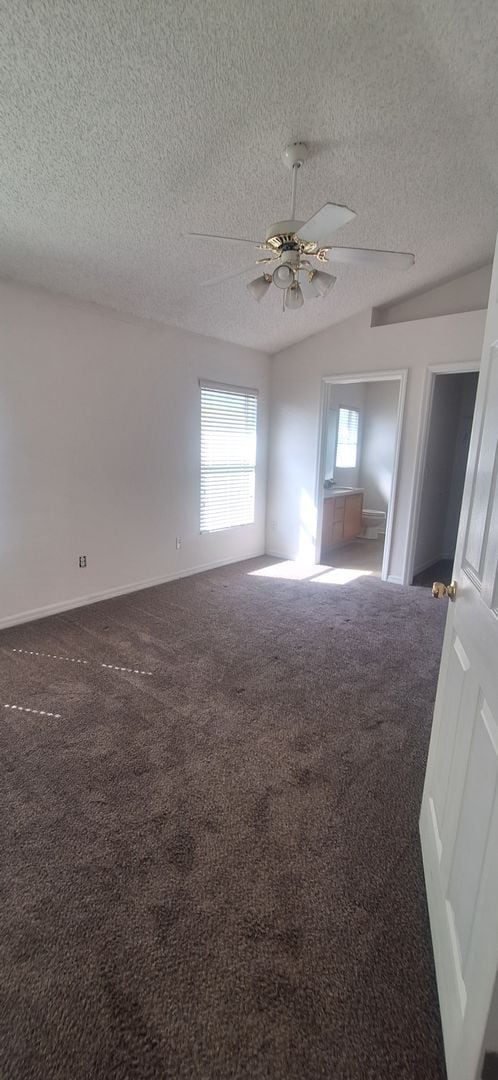Building Photo - 4 BEDRROM HOME IN DESIRABLE AREA IN WEST MELBOURNE