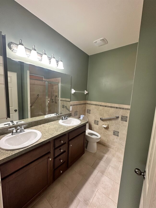 Building Photo - 5614 Hampton Hill Cir
