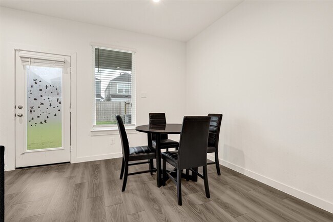 Building Photo - 2930 Needham Gdn Ln