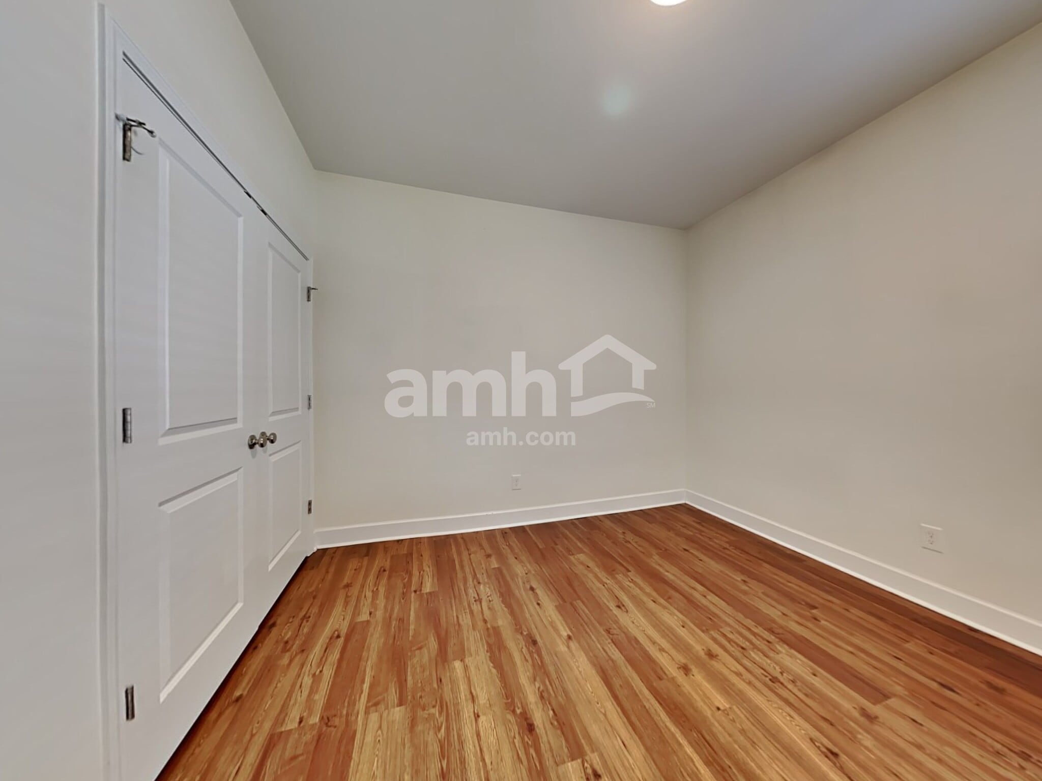 Building Photo - 201 Houston Dr