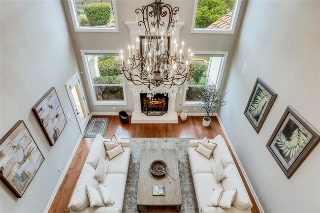 Building Photo - 2116 Demona Dr
