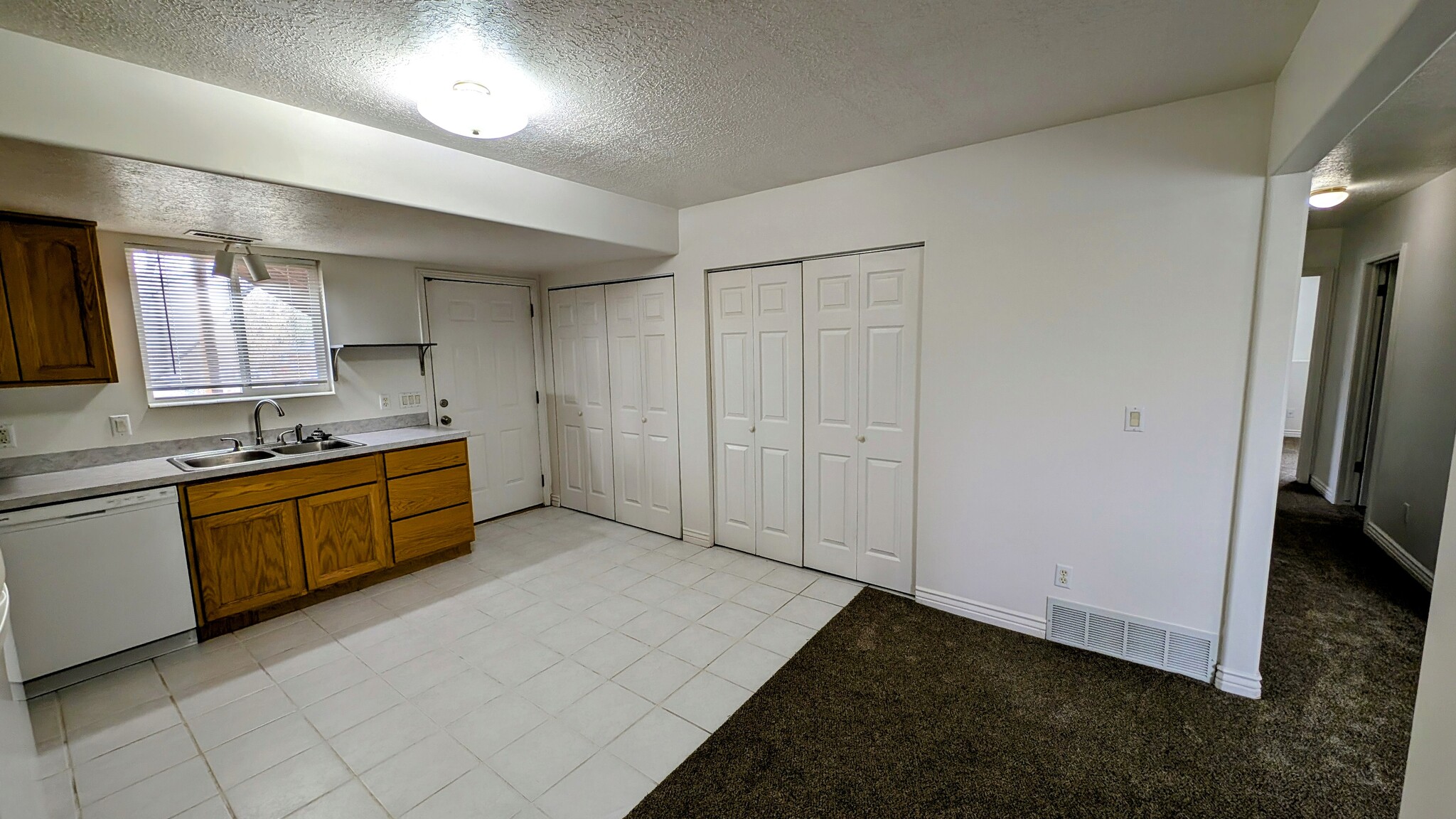 Building Photo - 4372 S 1000 W