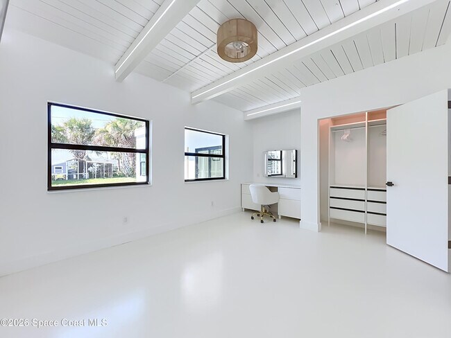Building Photo - 123 Miami Ave