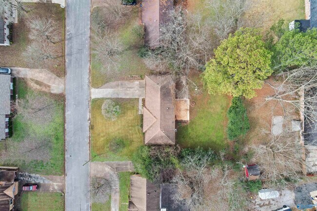 Building Photo - 6304 Davies Ave NW