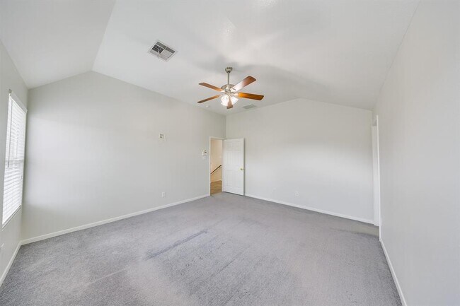 Building Photo - 1122 Reedpoint Dr