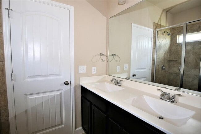 Building Photo - 46 Churchill Farms Dr