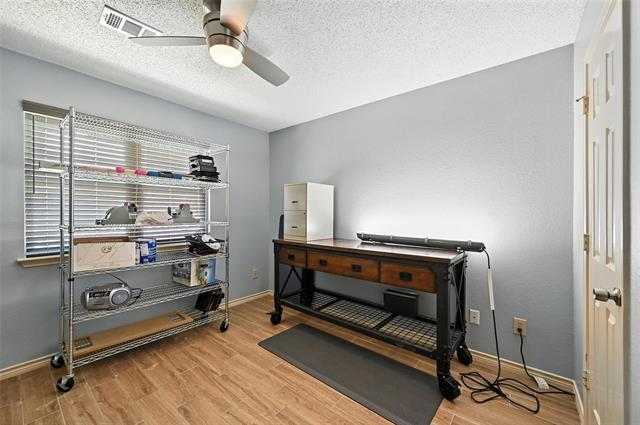 Building Photo - 3201 Oleander Ct