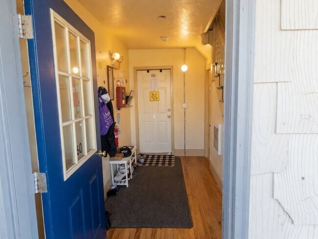 Building Photo - 60 W Broadway