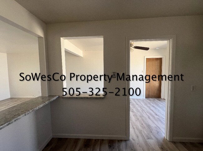 Building Photo - 1032 Zuni Dr
