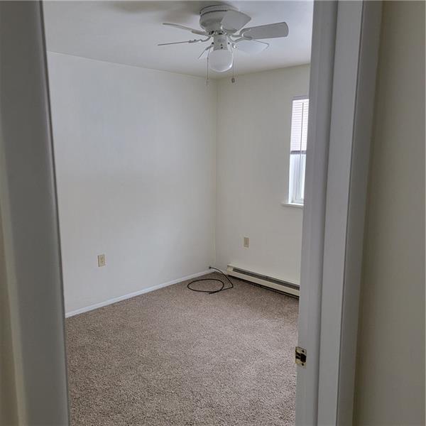 Building Photo - 890 Monaca Rd