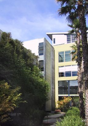 Building Photo - Highly sought after live/work space for le...