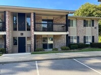 Building Photo - 6530 Davidson Rd