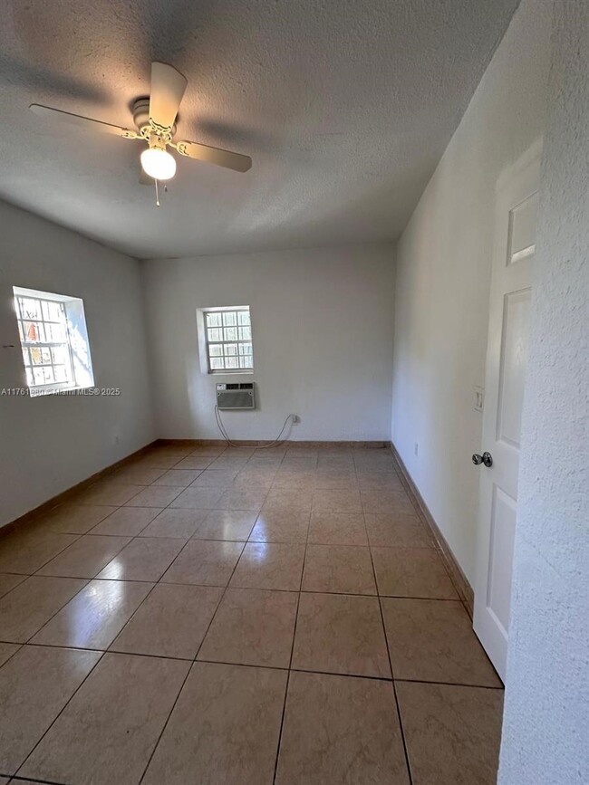 Building Photo - 3660 NW 20th Ave