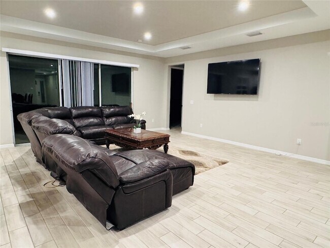 Building Photo - 7298 Bluestem Ct