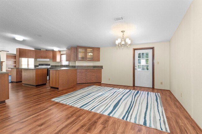 Building Photo - 11261 Rose Rd